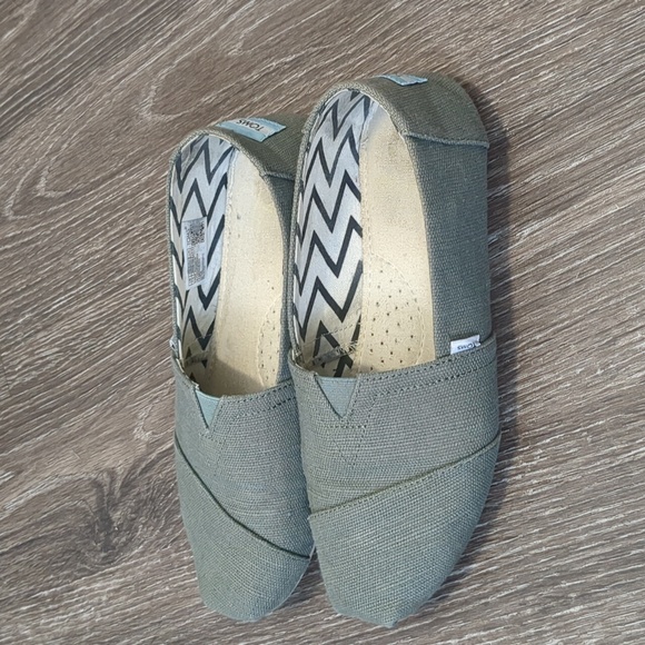 Toms Women's Alpargata Heritage Slip-On Flats - Picture 2 of 6